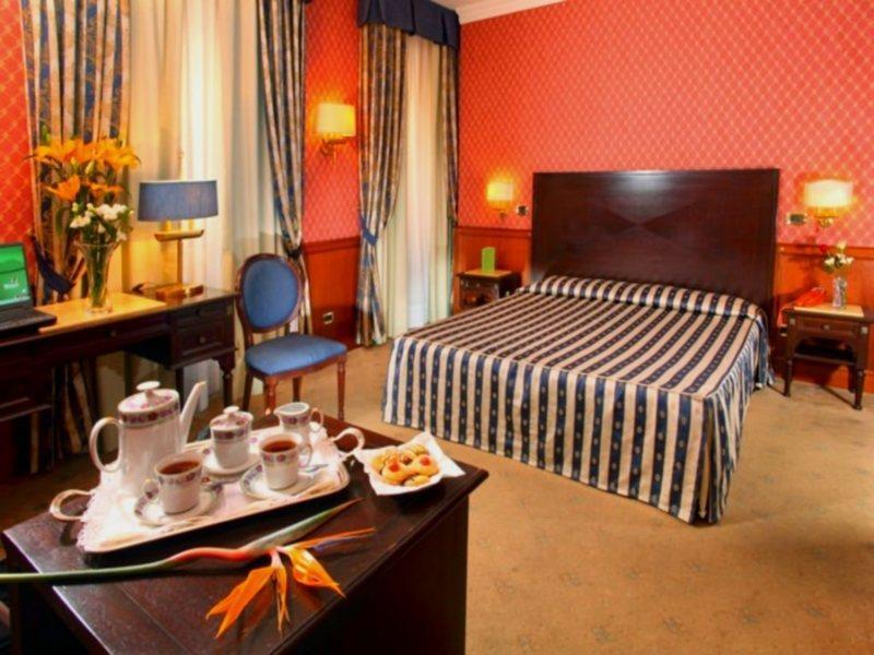 Hotel Del Corso Сорренто Екстер'єр фото